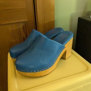 Charlotte Stone Marlo Clog